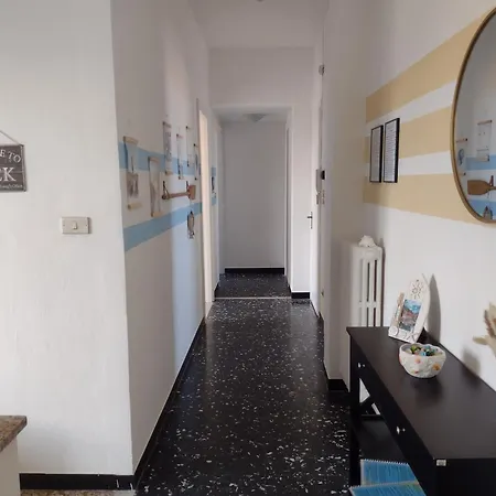 Casa Vacanze L'Attico Sul Porto, Imperia Centro Exterior photo