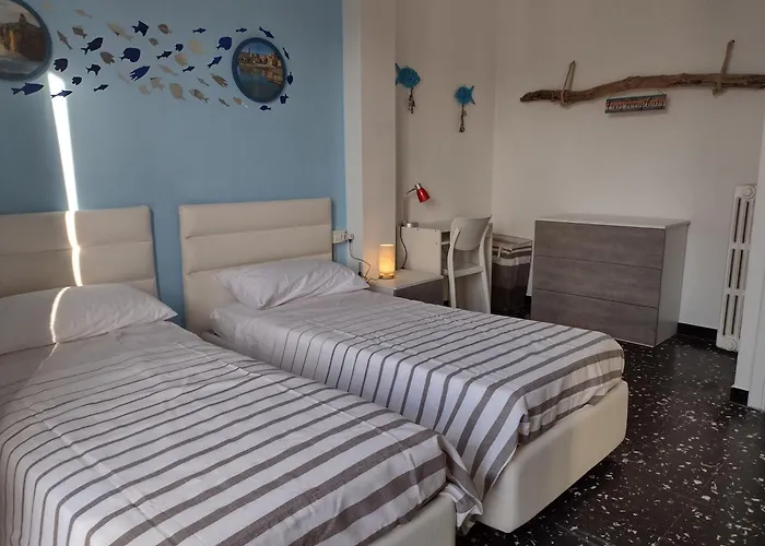 Casa Vacanze L\'Attico Sul Porto, Imperia Centro
